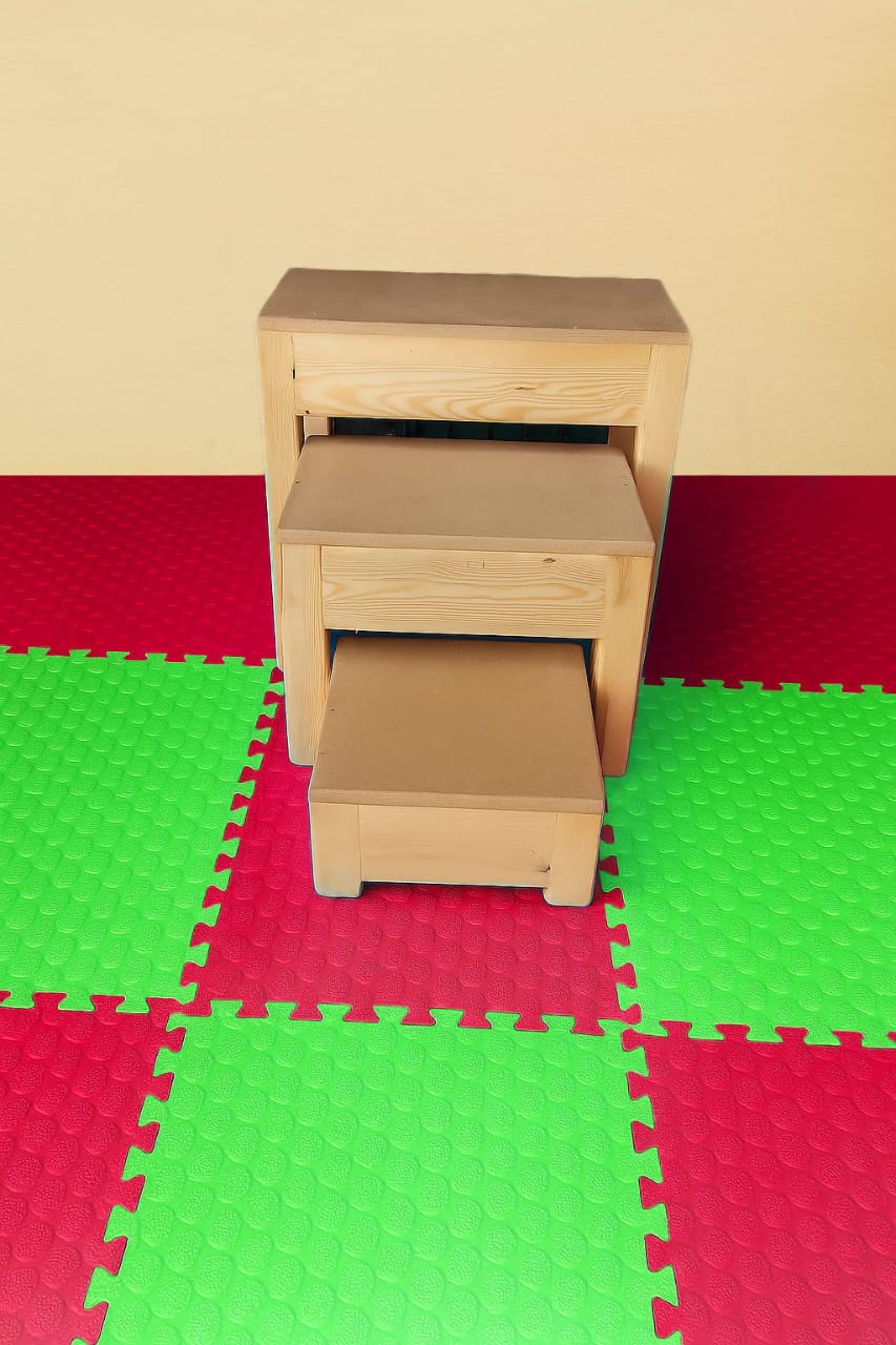 سلالم متحركة متدرجه