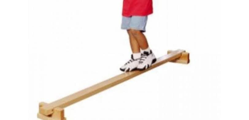 لوح اتزان طويل